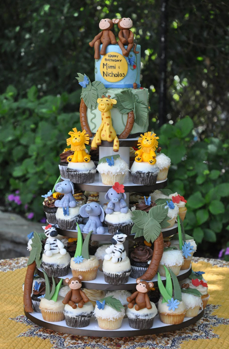 Safari Cake and Cupcakes