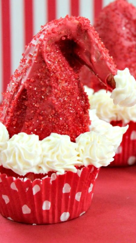 Santa Hat Cupcakes Ice Cream Cone