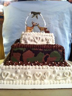 Traditional Square Wedding Cake