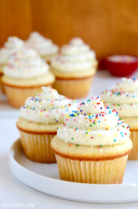 Vanilla Cupcake with Buttercream Frosting Recipe