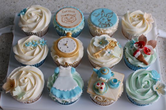 Alice in Wonderland Baby Shower Cupcakes