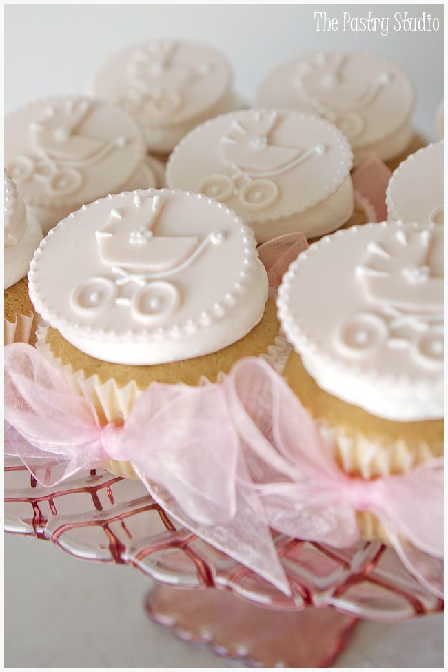 7 Photos of Vintage Baby Shower Cupcakes