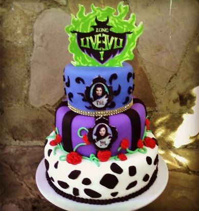 Birthday Cake Ideas Disney Descendants