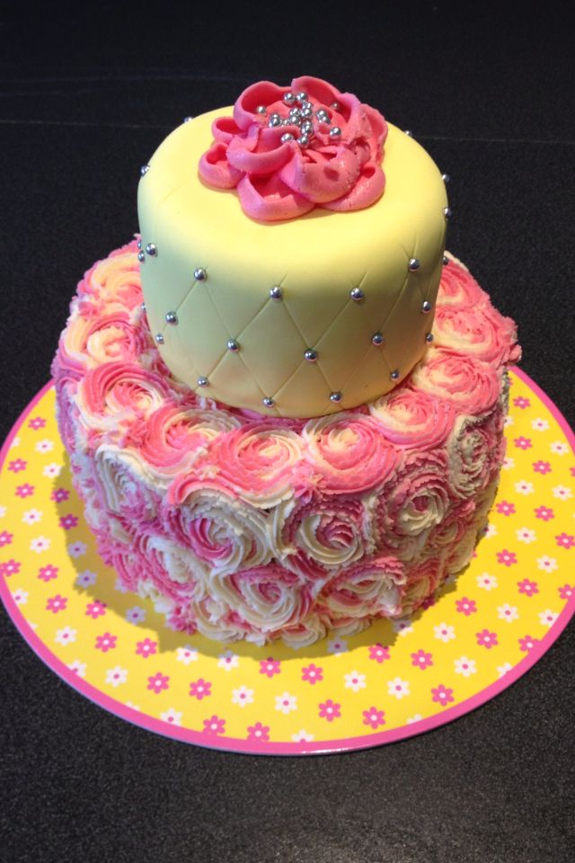 Birthday Cakes with Buttercream Icing for Girls