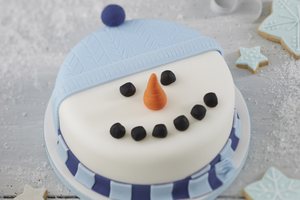 Christmas Snowman Face Cake