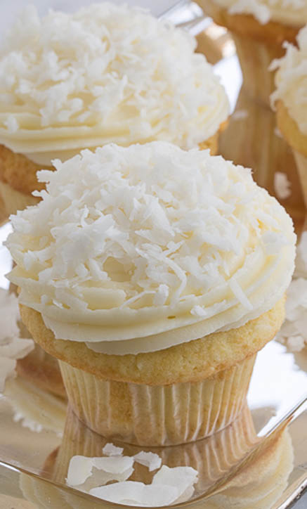 Cupcakes with Cream Cheese Frosting