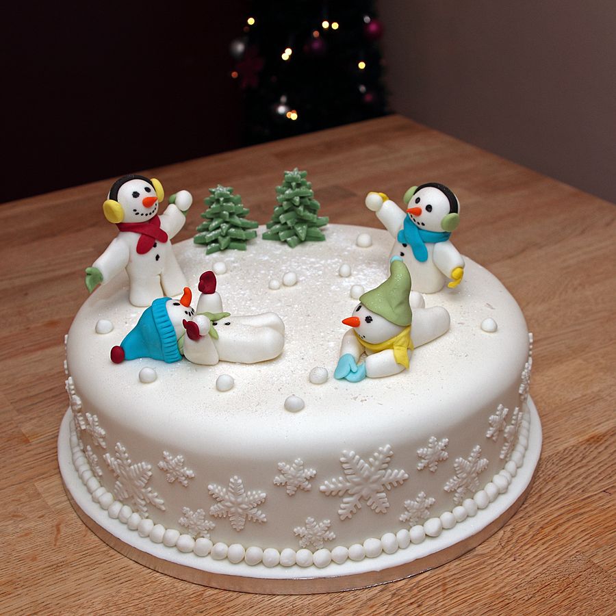 Fondant Christmas Cake Decorations