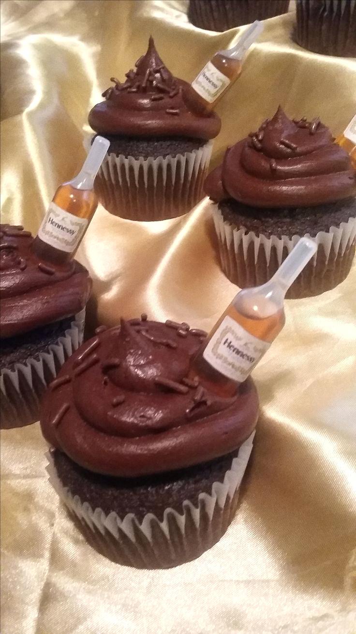 Hennessy Cake with Cupcakes
