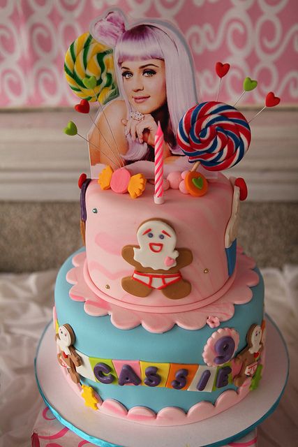 Katy Perry Cake