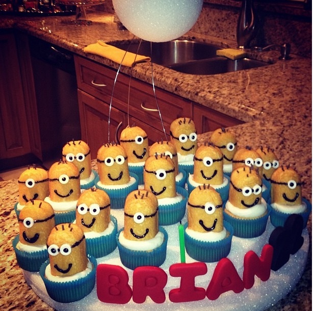 Minion Cupcakes with Twinkies