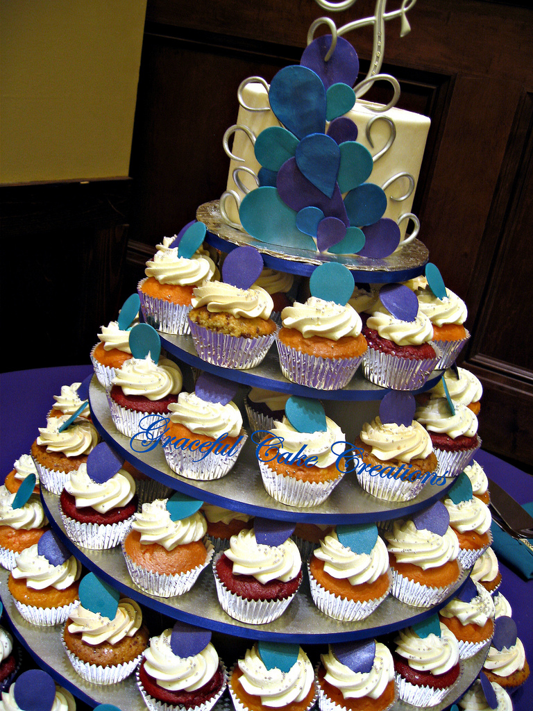 12 Peacock Theme Wedding Cakes And Cupcakes Photo - Peacock Wedding ...