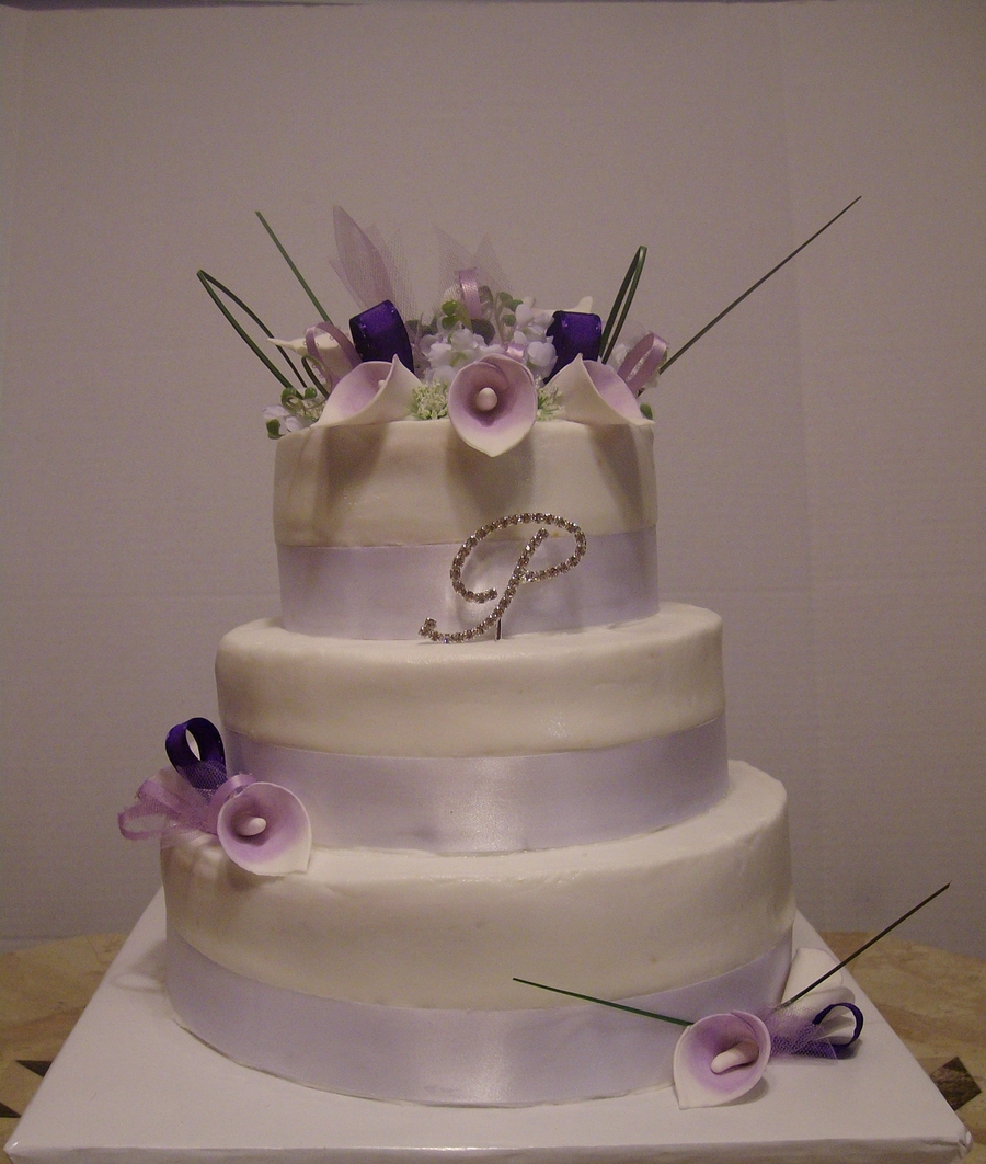 Purple Calla Lily Wedding Cake