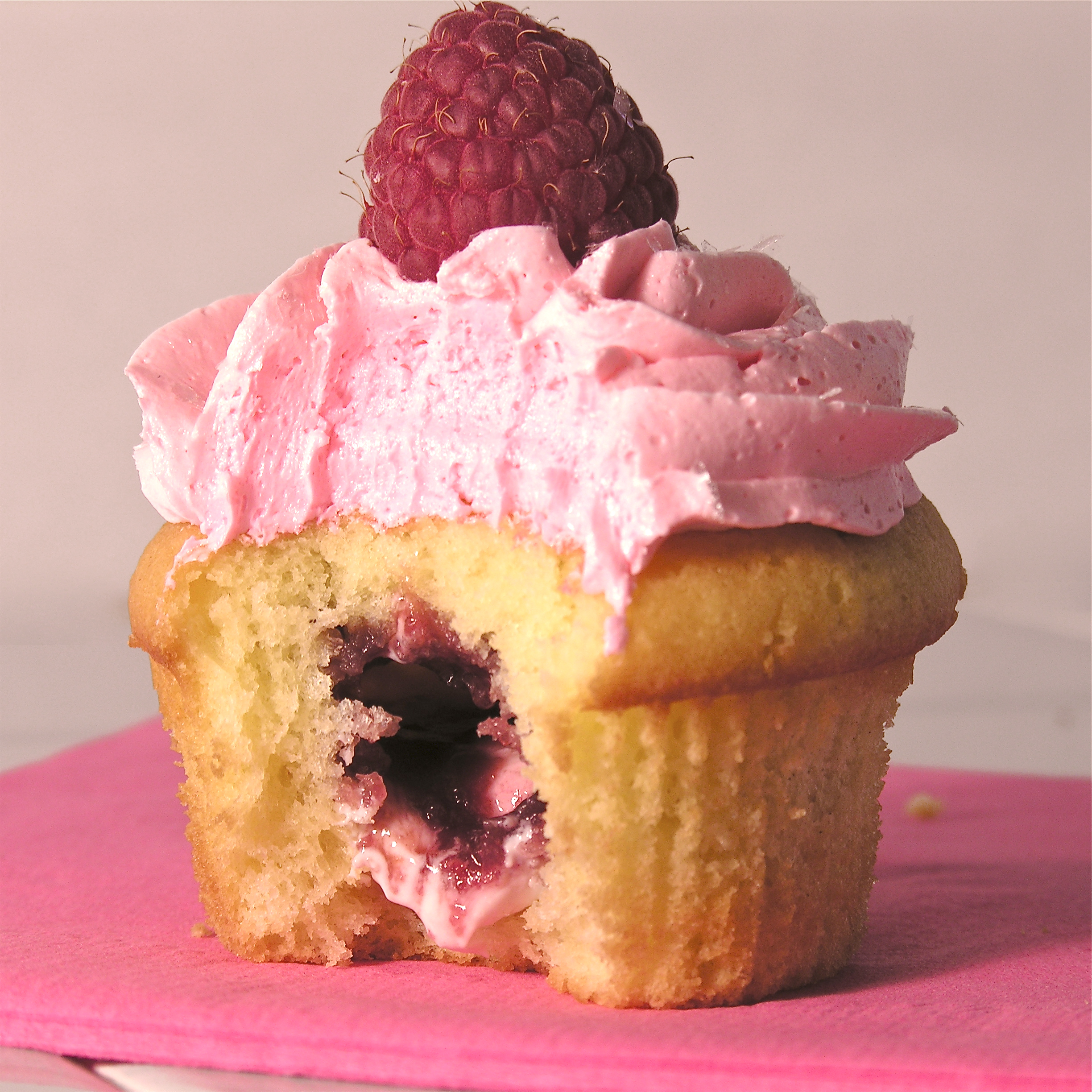 9 Photos of Raspberry Cream Cupcakes