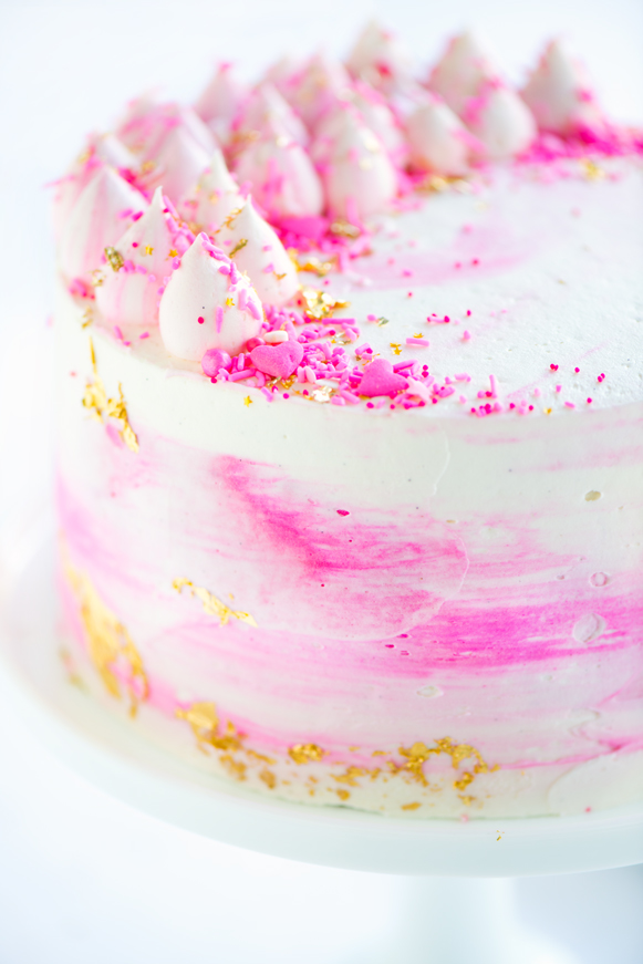 8 Photos of Watercolor Painted Buttercream Cakes