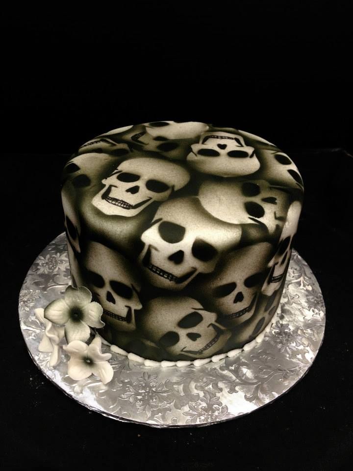 Air Brushed Skull Cake