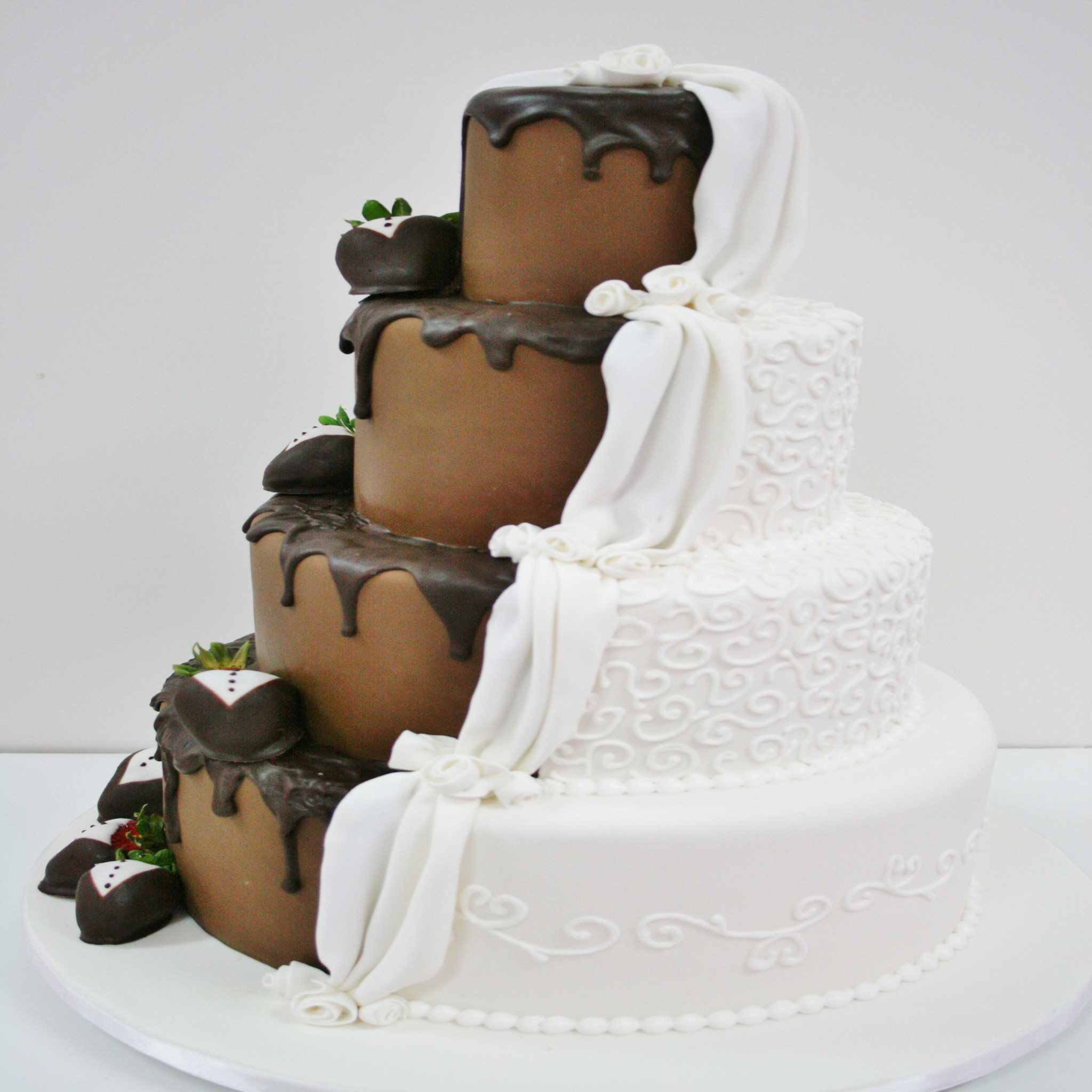 Bride and Groom Wedding Cake