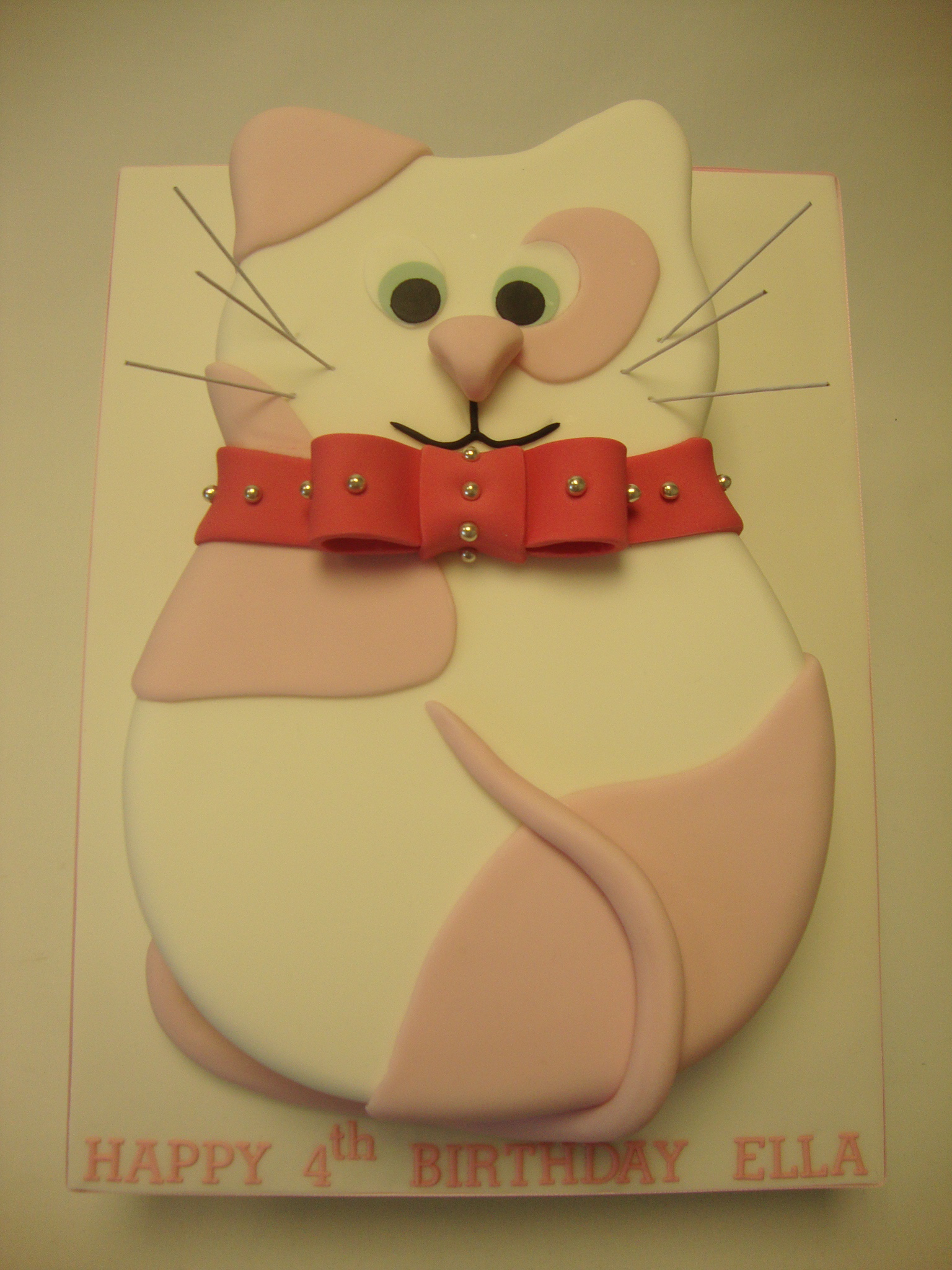 minty-cat-shaped-cake-whimsical-cookery