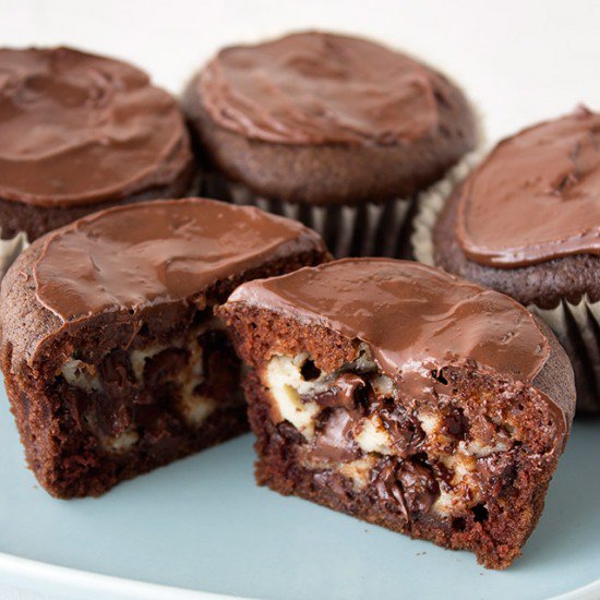 Cheesecake Stuffed Chocolate Cupcakes