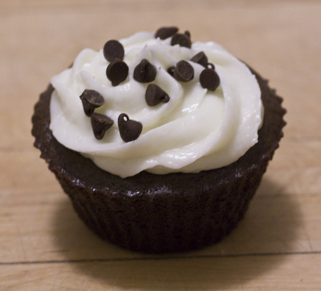 Chocolate Cupcakes with Cream Cheese Filling