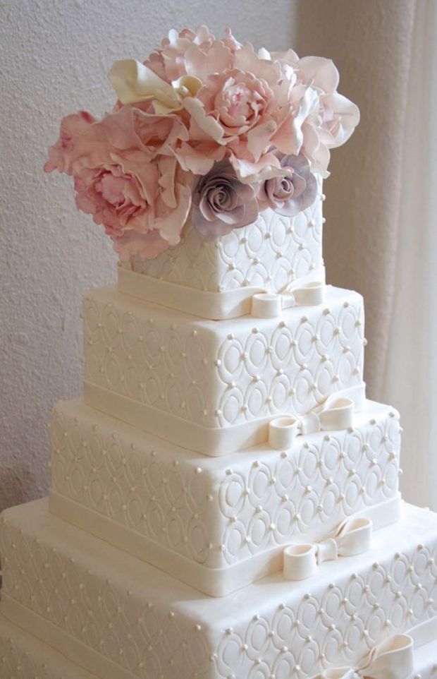 Elegant Square Wedding Cake