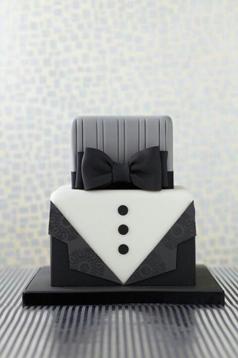 Tuxedo Grooms Cake