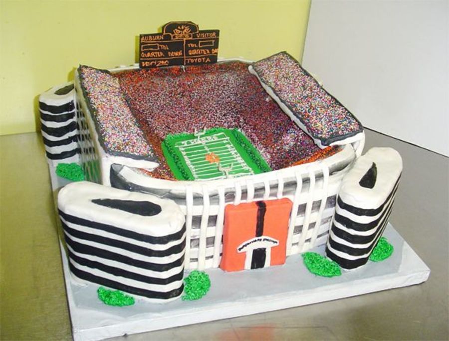 Auburn Grooms Cake