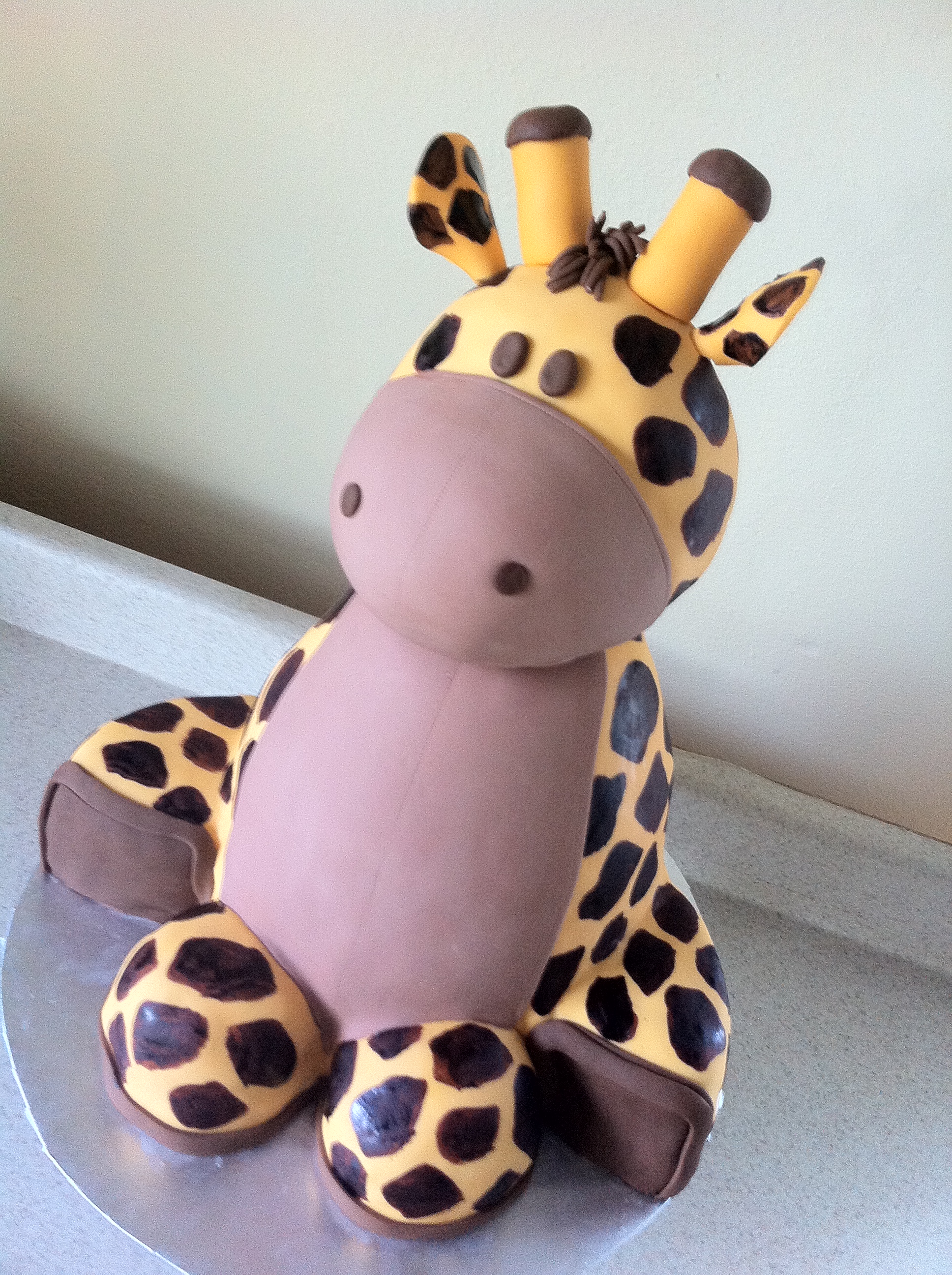 Baby Shower Giraffes Cake