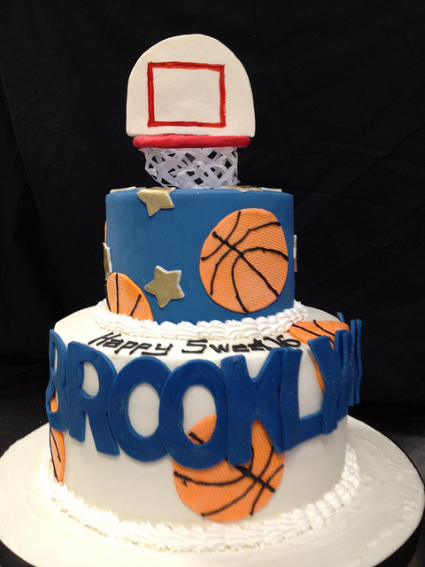 Basketball Sweet 16 Birthday Cake