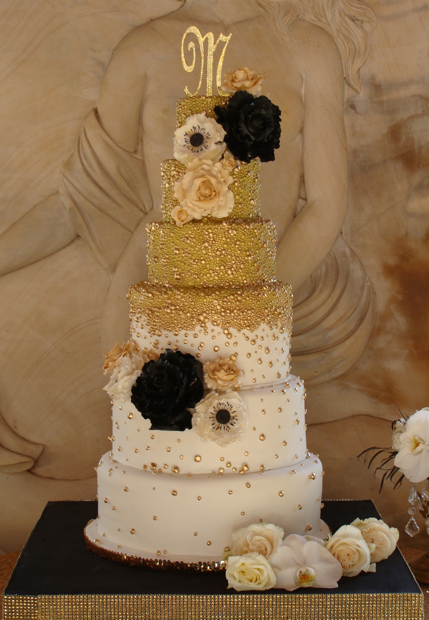 Black and Gold Sweet 16 Cakes