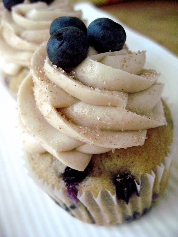 Blueberry Pancake Cupcakes