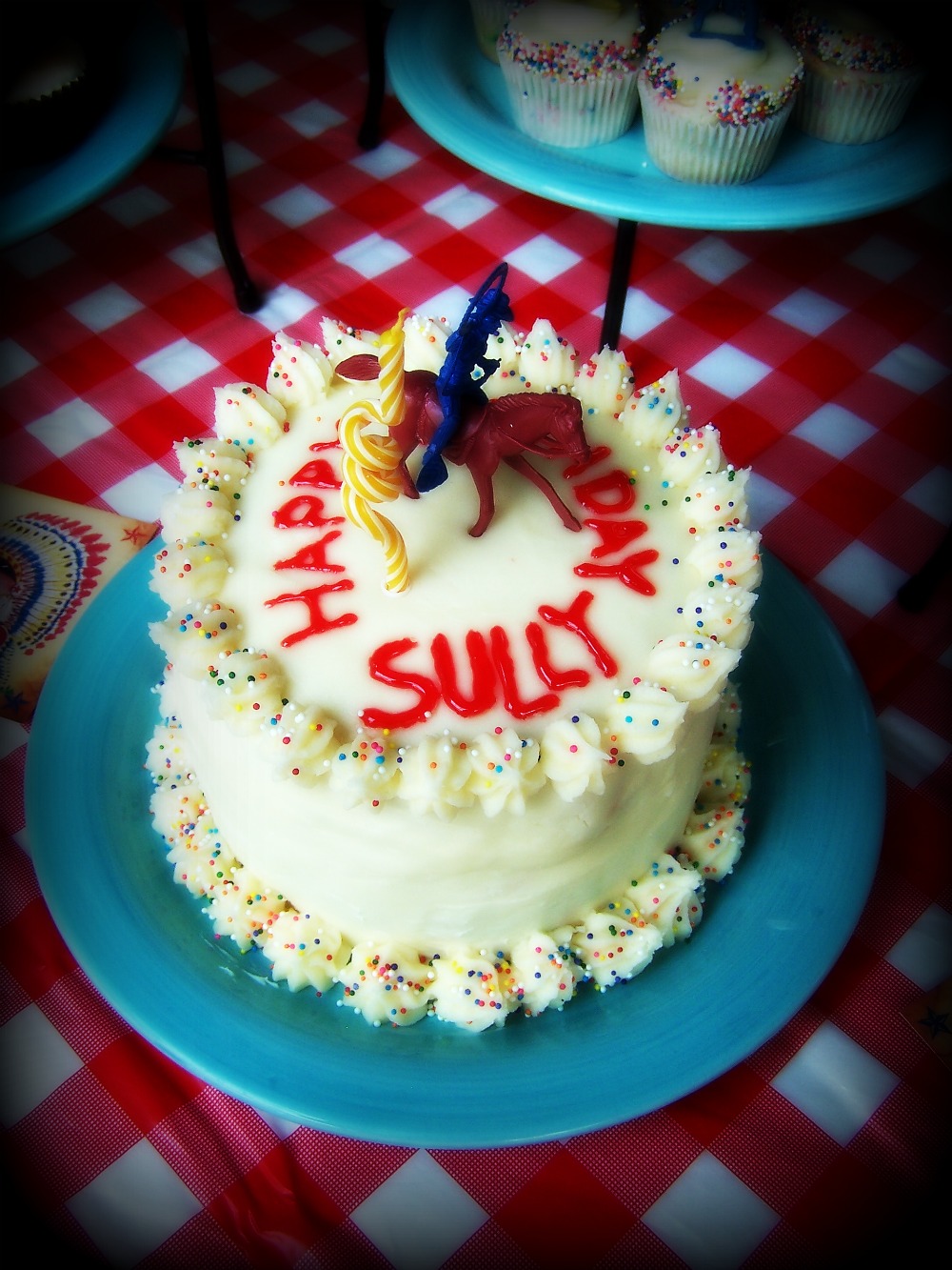 Cakes That Say Happy Birthday