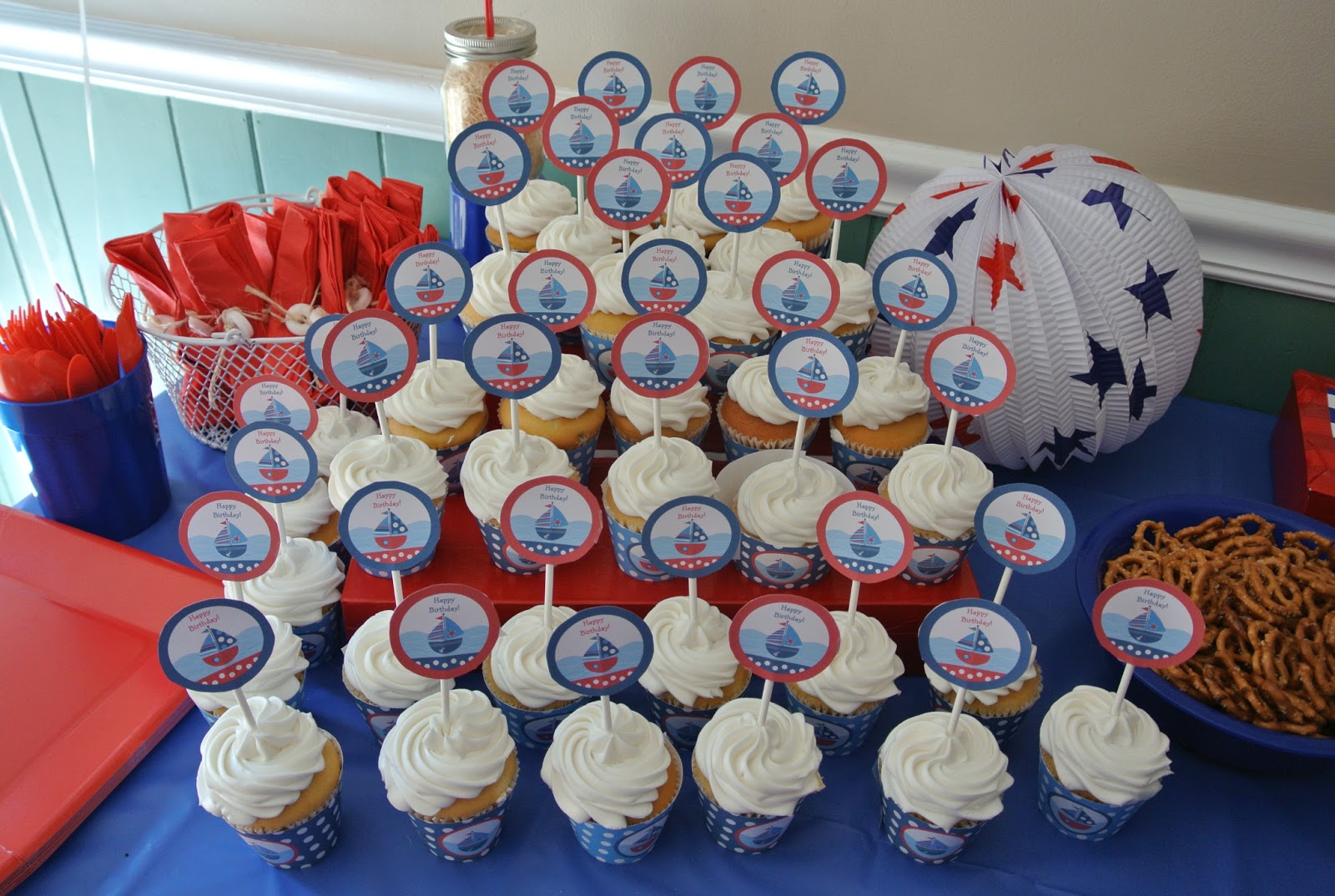 Harris Teeter Birthday Cupcakes