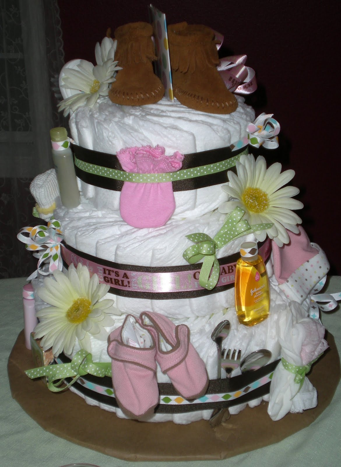 10 Photos of Diaper Cakes Are Made How