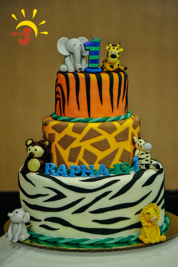 Jungle Safari Birthday Party Cake