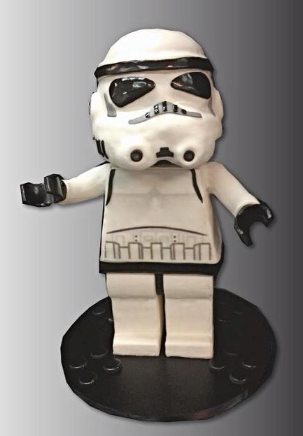 LEGO Star Wars Stormtrooper Cake