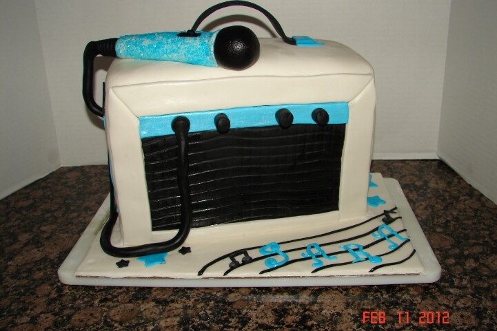 Microphone Birthday Cake