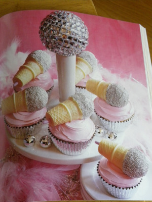 Microphone Cupcakes