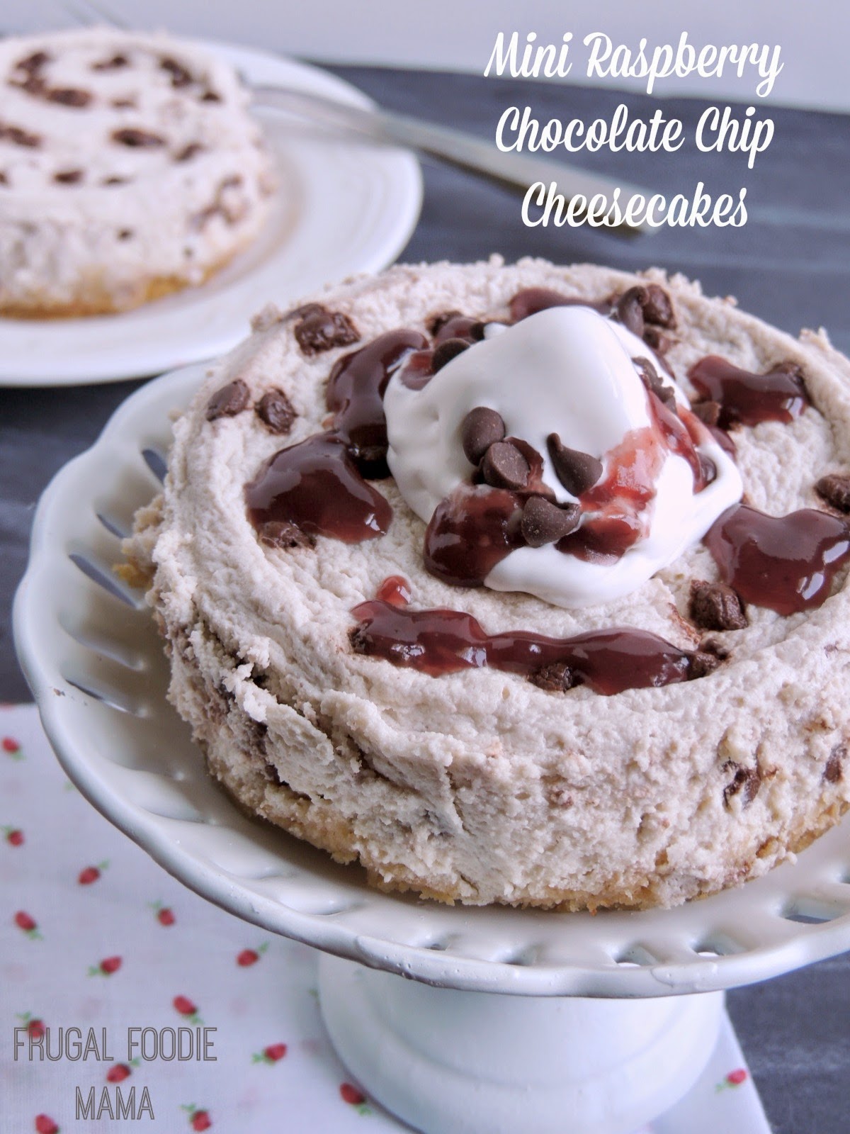 Mini Raspberry Cheesecake with Chocolate