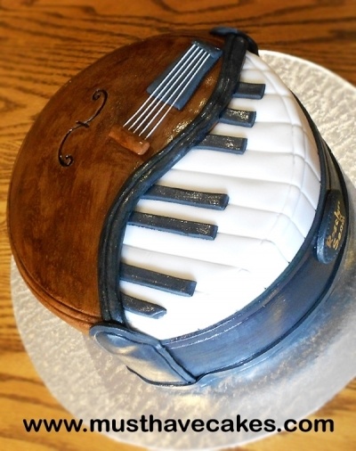 9 Photos of Musical Instruments Shaped Cakes