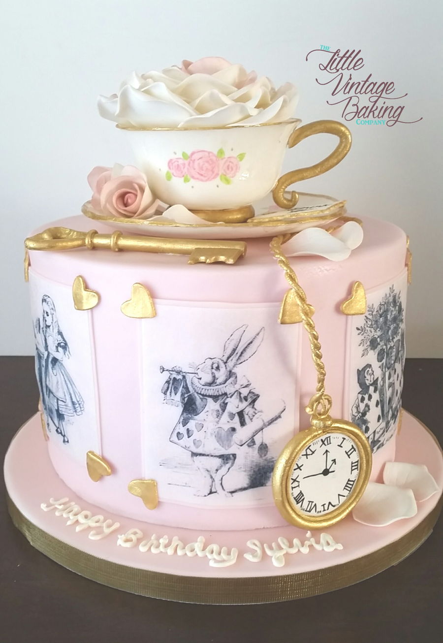 Vintage Alice Wonderland Cake