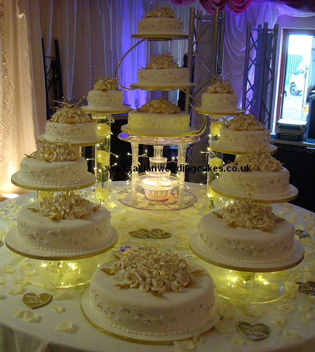 Wedding Cakes with Fountains