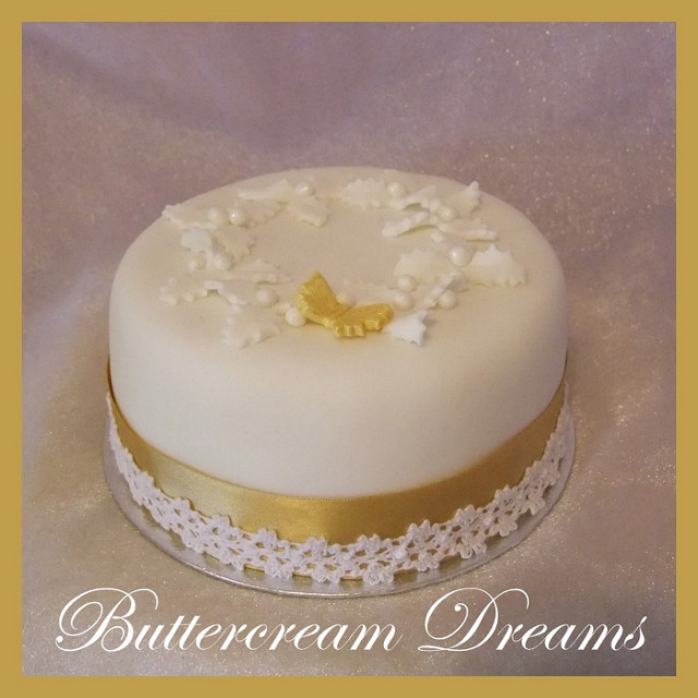 White and Gold Christmas Cake