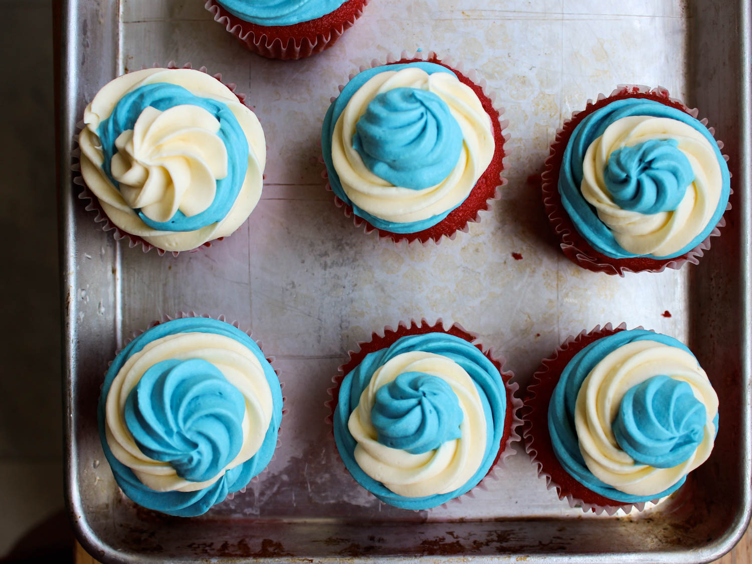 8 Photos of Cupcakes In Ice Cream Freezer