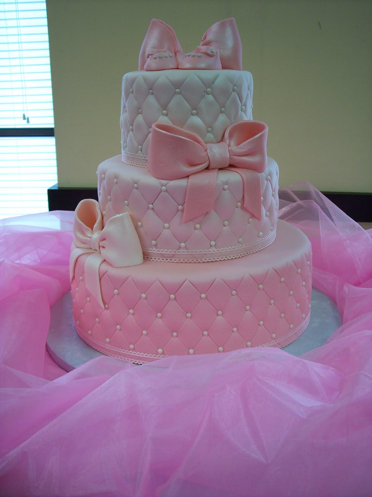 9 Photos of Baby Shower Cakes With Bows