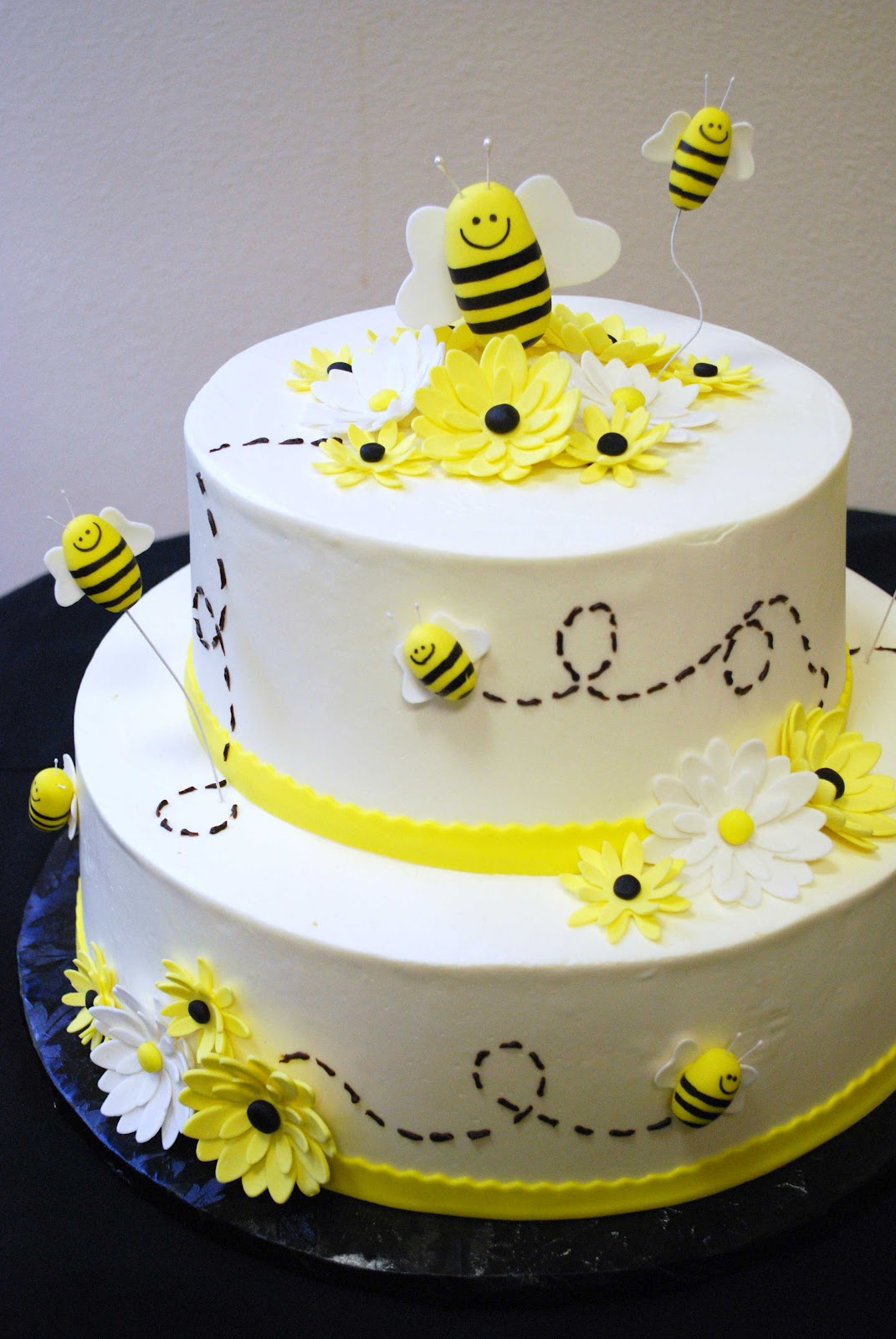 11 Photos of Bee Baby Shower Cakes