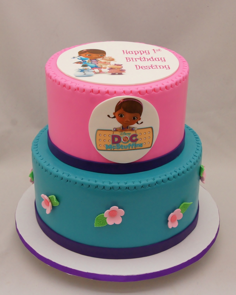 Doc McStuffins Cake