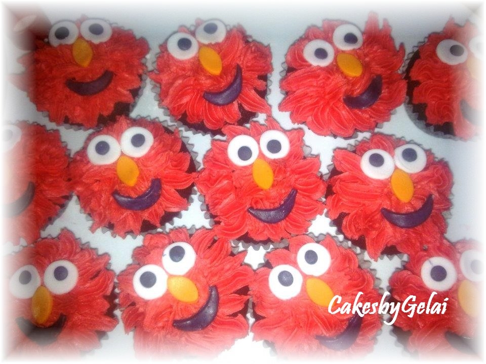 Elmo Birthday Cake and Cupcakes