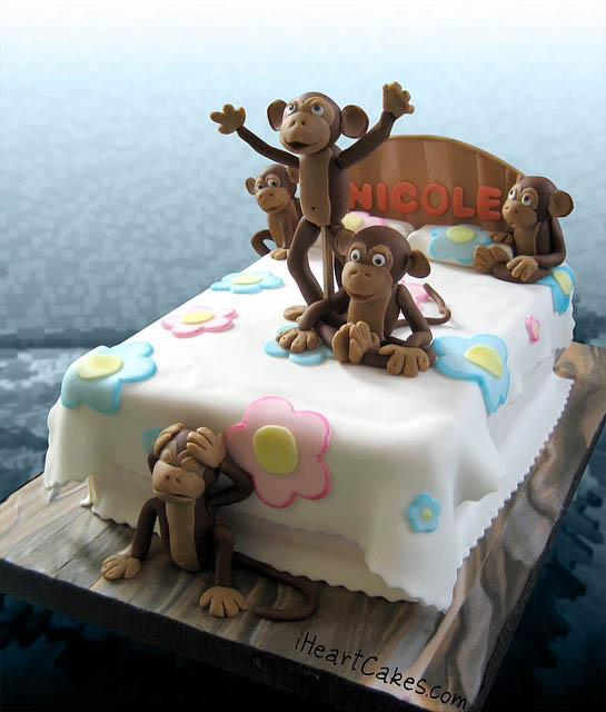 Five Little Monkeys Jumping On the Bed Cake