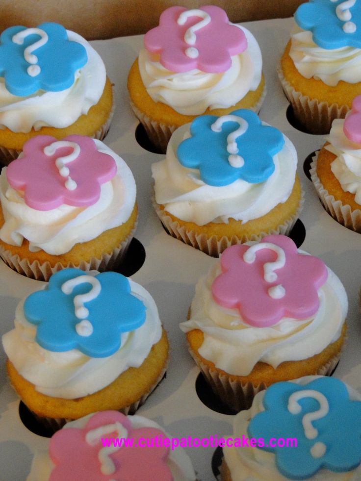 10 Photos of Gender Reveal Baby Shower Cupcakes