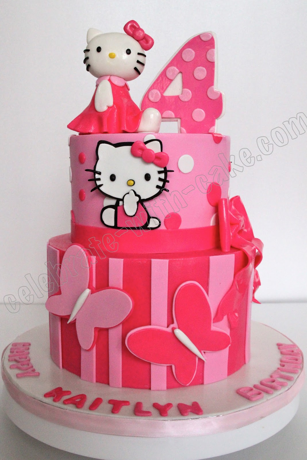 Hello Kitty Cake